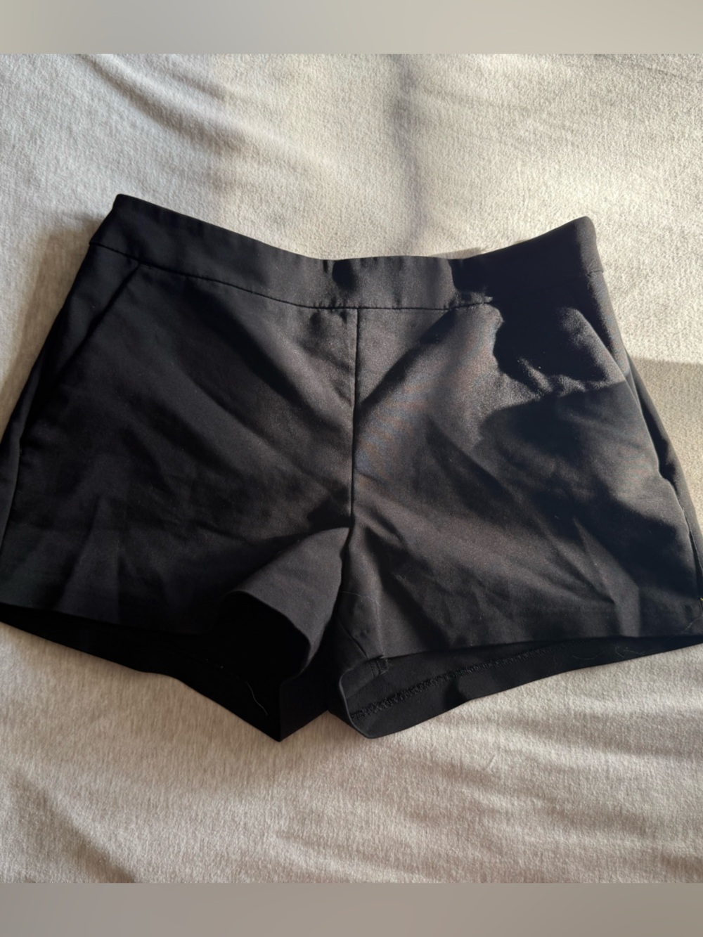 Express size 4 Black Women's Bike mid rise shorts